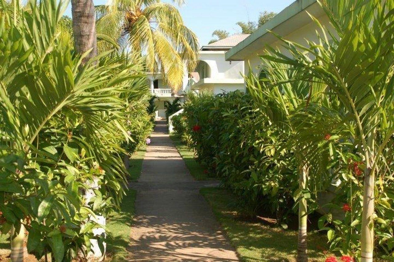 Hidden Paradise Resort Hotel Νεγκρίλ Εξωτερικό φωτογραφία